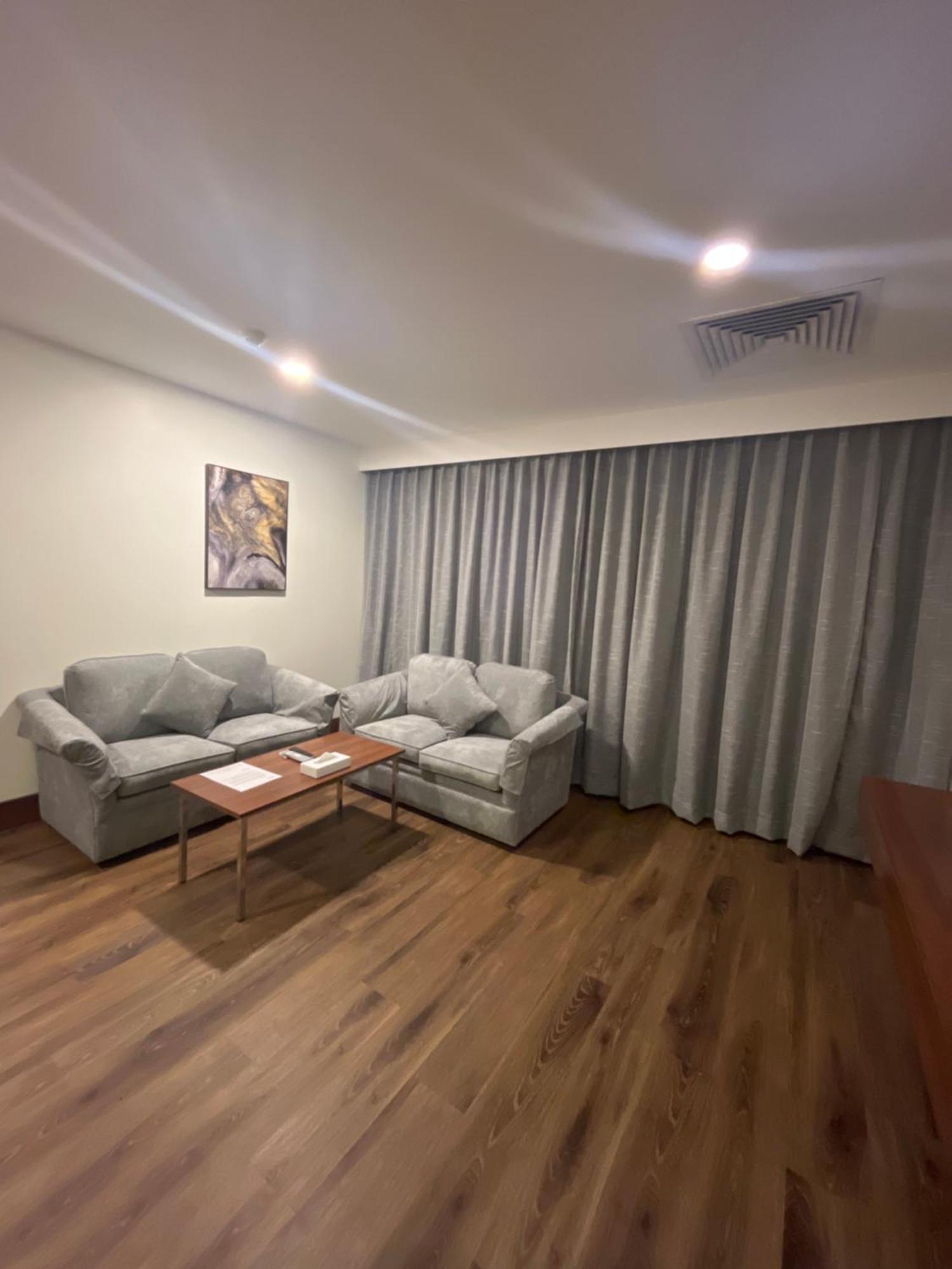 Lily Hotel Suite Mubarraz Al-Hofuf Exterior photo