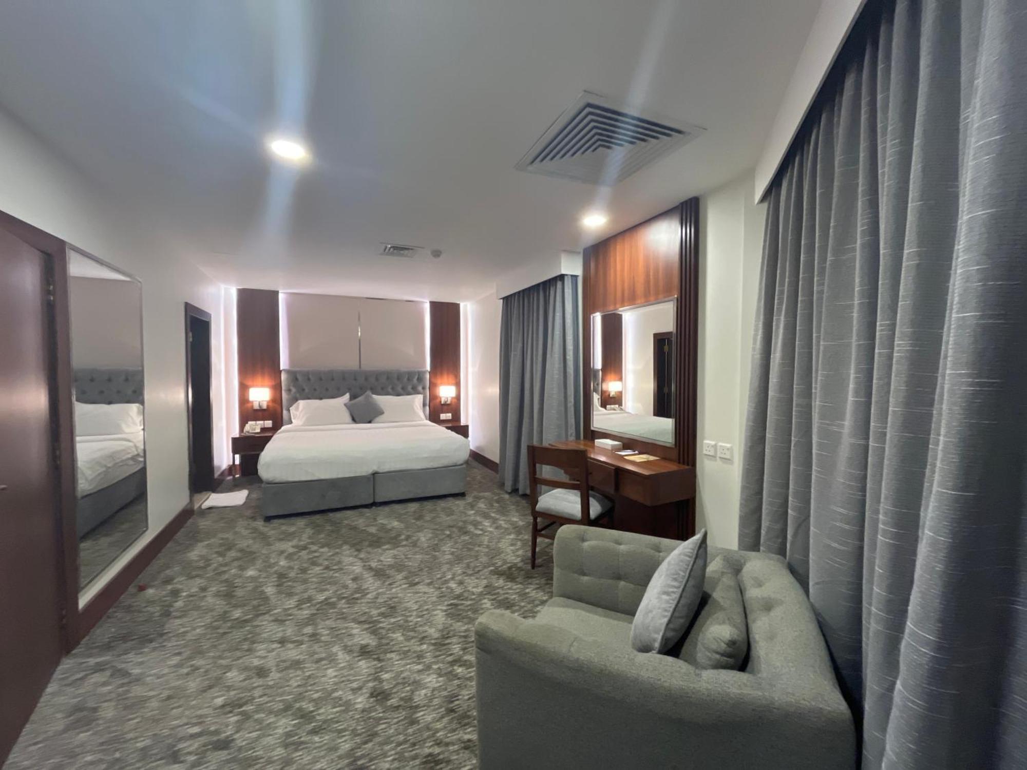 Lily Hotel Suite Mubarraz Al-Hofuf Exterior photo